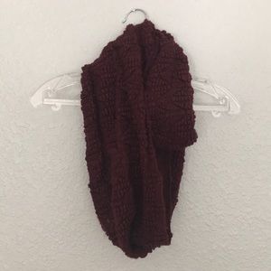 BURGUNDY SCARF